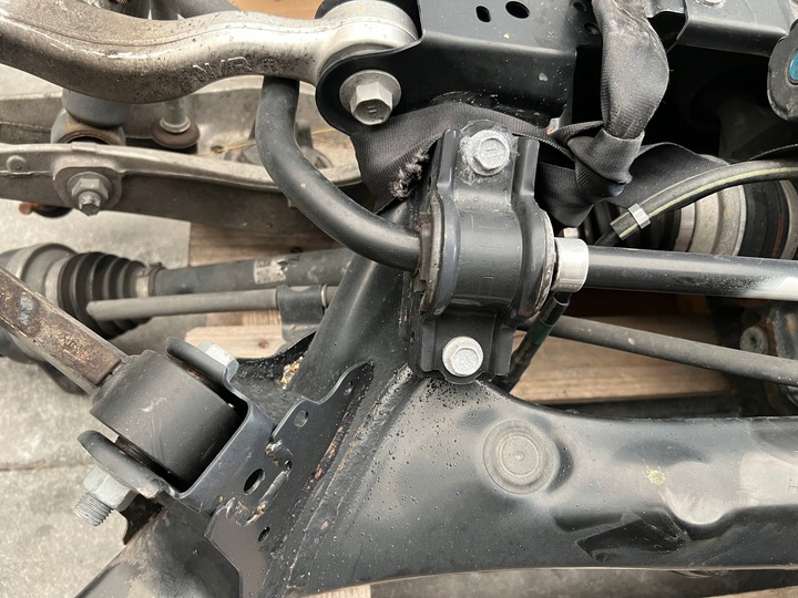 фото №2, Lexus rc-f rcf 5.0 поворотный кулак рычаг полуось мост амортизатор комплект