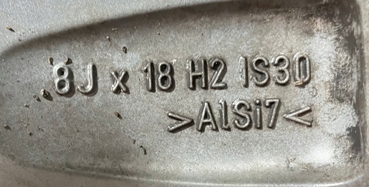фото №8, Алюминиевый диск алюминиевый диск bmw 5 g30 g31 6874440 6874441 18” x 8”