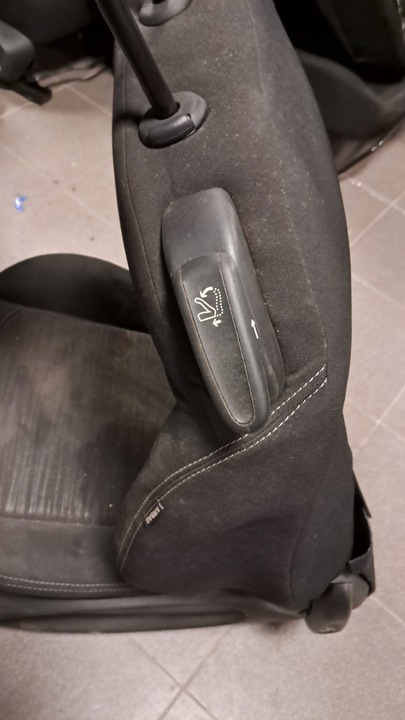 фото №4, Peugeot 208 3d сидіння водія лівий skłdany механізм справний