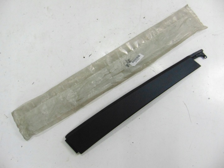 фото №1, Нова оригінал планка двері лівий зад peugeot 405