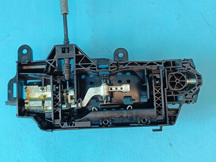 фото №9, Audi a4 b9 avant 2.0 tfsi 150kw 2023r ручка двері лівий зад lx7l 8w0837205b