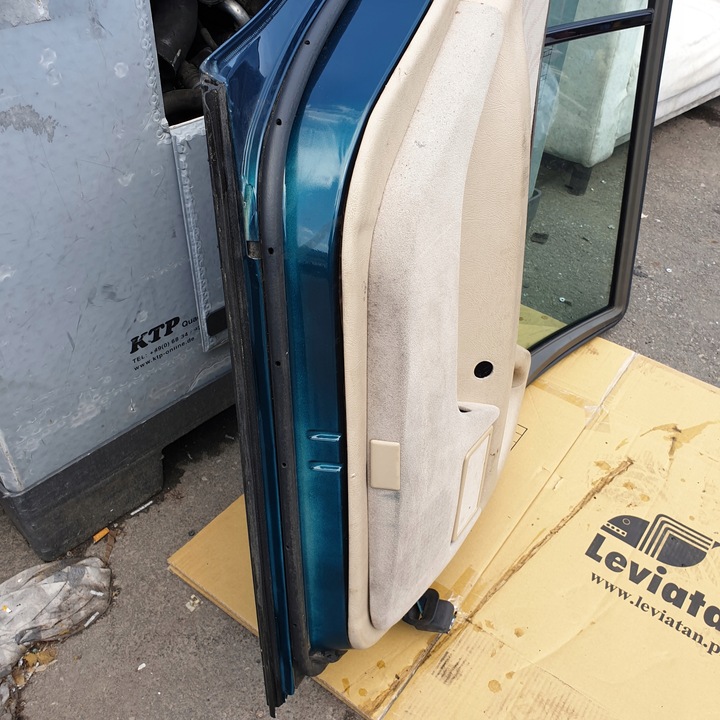 фото №14, Боковина двері оббивка лівий задній mercedes e w210