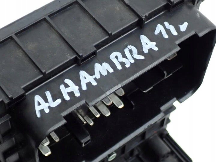 фото №8, Корпус коробка предохранителей 3c0937125a sharan seat alhambra ii 7n 14r