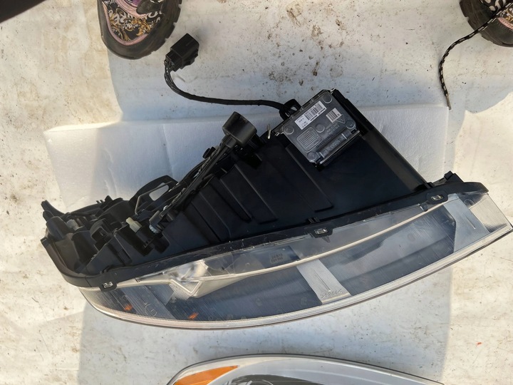 фото №9, Лампа ліва volvo xc60 v60 s60 2010 ксенон поворотний