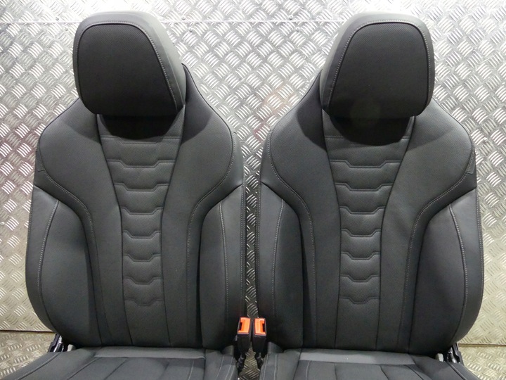 фото №8, Bmw 8 g15 individual обивка сиденья вентиляция подогрев диван обшивки 41km