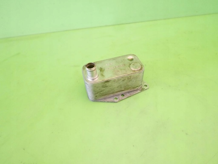 фото №8, Радиатор масла bmw e90 e91 320d 2.0d 04-08