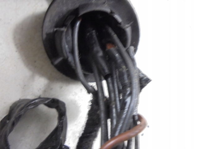 фото №13, Opel meriva a установка жгут крышки зад 13122582 13122584
