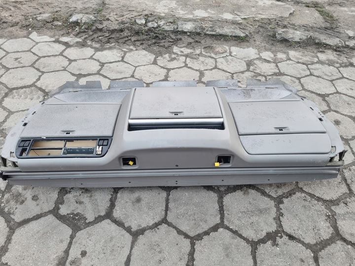 фото №1, Консоль верхняя полка полки отсеки daf xf 105