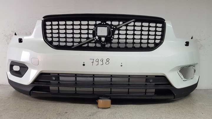 фото №1, Volvo xc40 xc r-design 2017 - бампер перед 7998