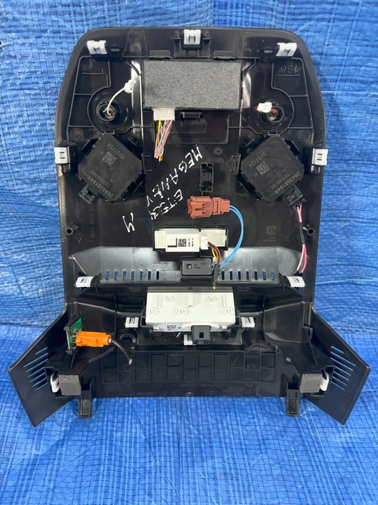 фото №7, Освещение лампа потолок renault megane v e-tech