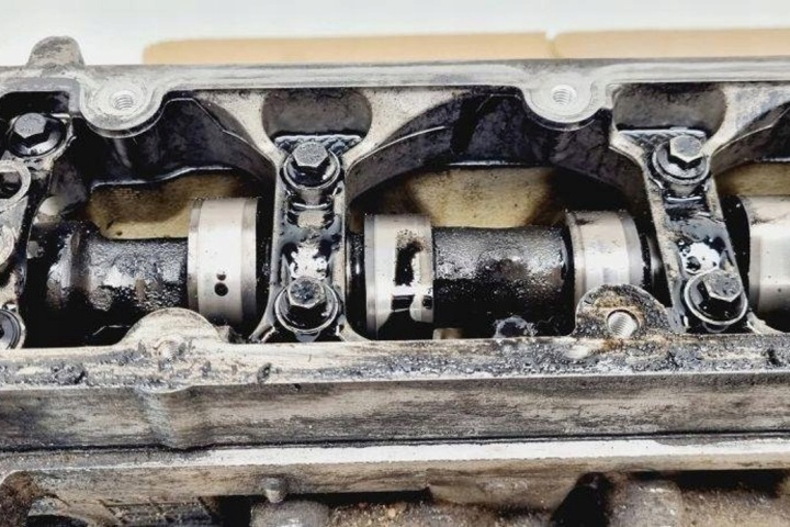 фото №12, Головка двигателя citroën c5 ii rc_ 9630377610 2.0l дизель 2004