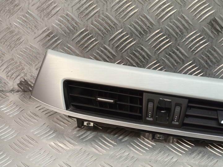 фото №9, Bmw x1 f48 планка dekor панелі консолі решітка повітропровід 9347741