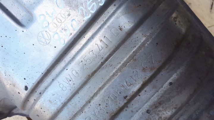 фото №10, A4 b9 8w глушитель средний 2.0 tdi 8w0119c a5 8w