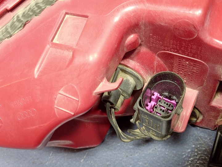 фото №6, Audi s4 b8 рестайлинг sedan лампа зад правая задняя наружная 2sk01091604