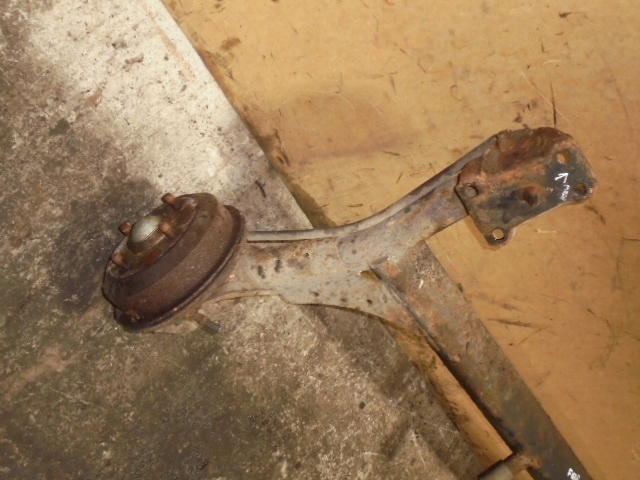 фото №8, Ford fiesta mk4 96-99 вісь балка підвішування зад задня