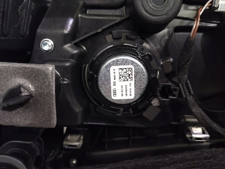 фото №13, 4g8867305 оббивка боковина двері лівий зад audi a7