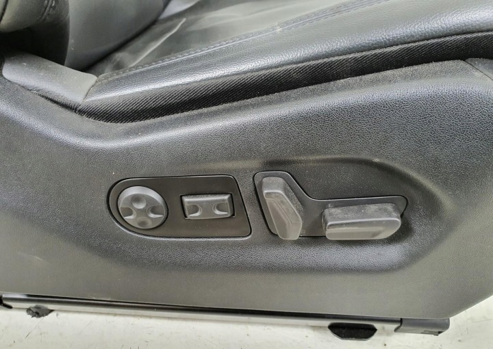 фото №6, Сиденье правое перед с подогревом citroen c5 iii x7 европа