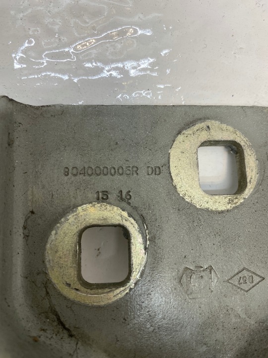 фото №3, Renalut master iii петля дверь передних правых