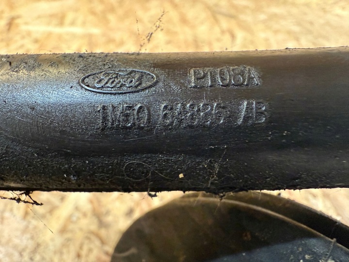 фото №10, Ford focus 2001 з спереду шланг / вентиляція картера вентиляції