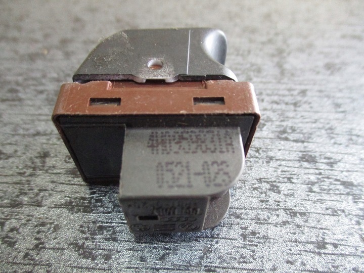 фото №13, Кнопка відкривання кришки багажника audi a6 c7 a8 d4 q3 4h0959831a