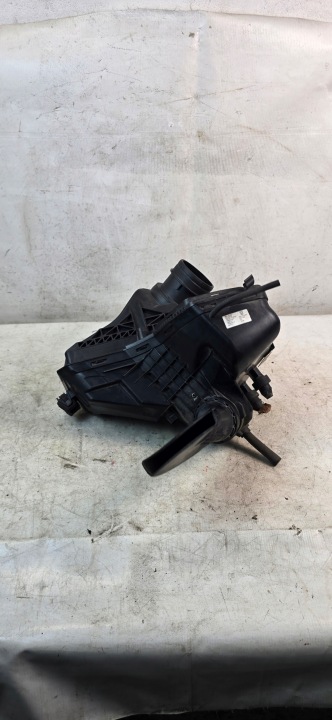 фото №15, Audi a4 b8 a5 8t 2.0 tdi корпус фільтра повітря 8k0133837t 8k0133835ad