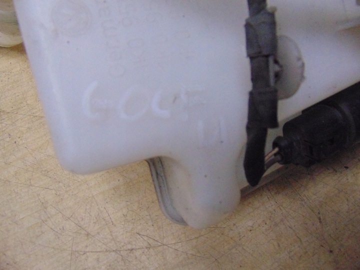 фото №12, Бак рідини склоомивача vw golf vi ксенон 1k0955453q