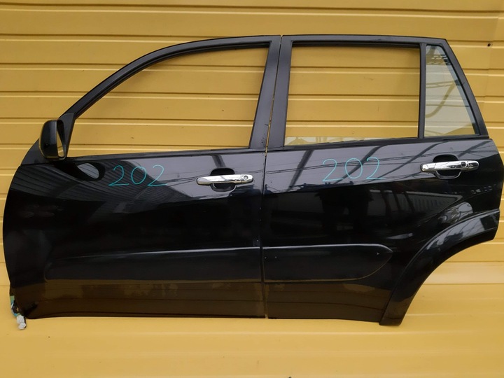 фото №1, Toyota rav4 ii дверь левая зад 202 00-05