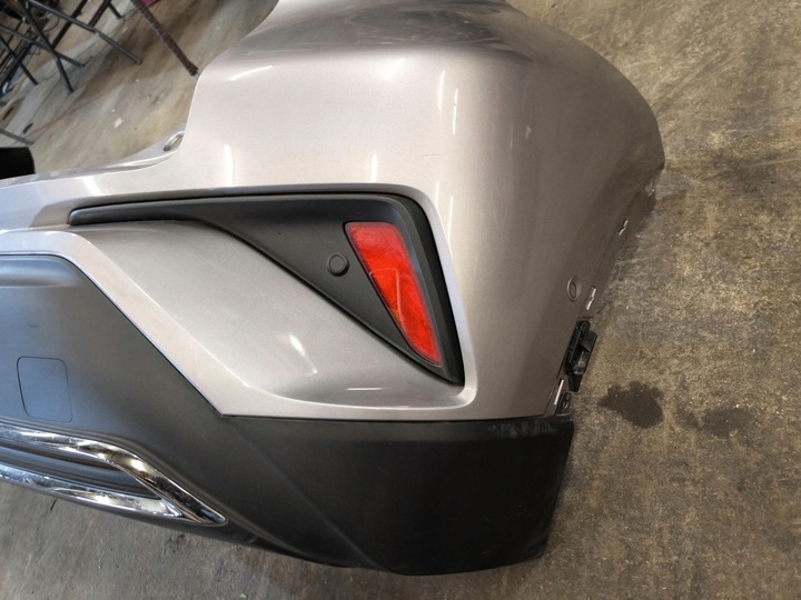 фото №7, Toyota chr i рестайлінг бампер зад 6pdc хромовані елементи комплектний 2nk