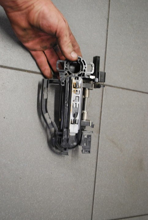 фото №6, Ручка наружная левый зад audi a6 c6 ly7q