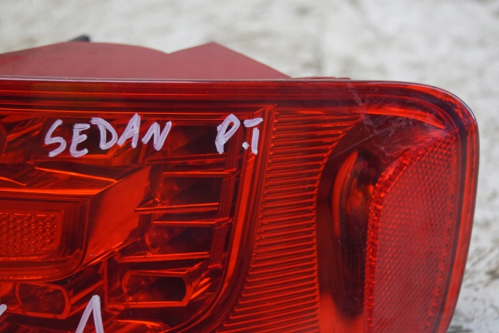 фото №5, Audi a4 b8 led фара права зад sedan