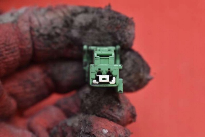 фото №10, Поворотна опора ступиця права зад volvo xc90 1 i 4.4 v8 315 km 4x4 06-14