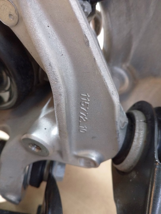 фото №10, Bmw x3 g01 підвішування задні праві зад ступиця важіль поворотна опора k249