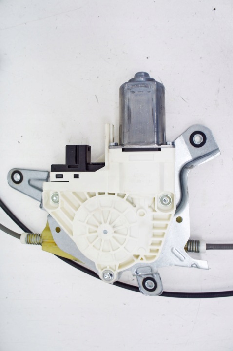 фото №5, Uf122 audi a6 c7 механізм ролети багажника