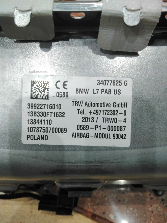 фото №7, Bmw 3 f30 f31 f35 1 f20 4 f32 f33 2 x подушка версия американская