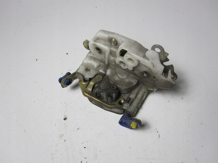 фото №6, Замок двері переднє правий nissan vanette 99r