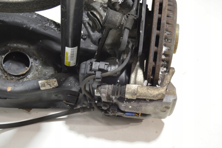 фото №5, Поворотна опора підвішування праві зад важіль mercedes w213 e-klasa 2133503205