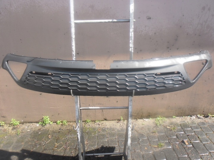 фото №1, Civic viii 8 06- спойлер накладка бампера dół зад