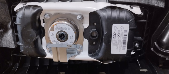 фото №11, Панель консоль подушка оригінал mercedes c клас w206 23r подушка безпеки