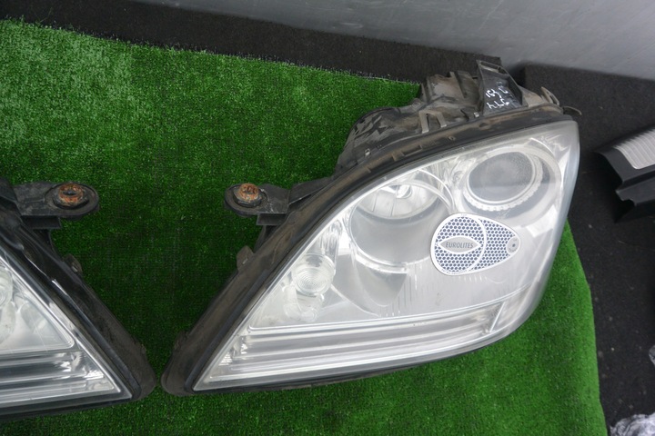 фото №8, Mercedes ml w164 лампа левая правая перед ксенон kpl