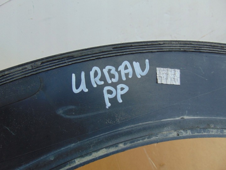 фото №9, Молдинг накладка край крила праве перед toyota urban cruiser