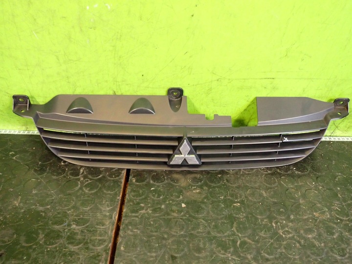 фото №1, Решётка радиатора решётка mitsubishi space star рестайлинг 04r 912695