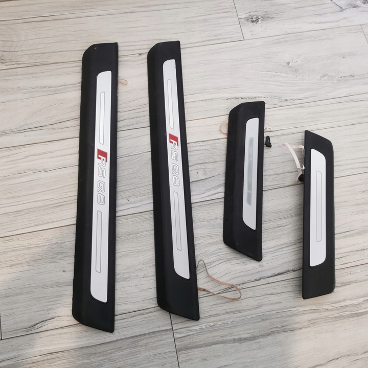 фото №1, Audi rsq8 планки порогові підсвічуваний 4m8947405b