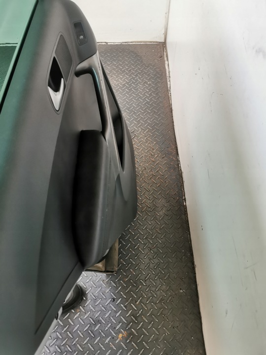 фото №13, Двері ліві зад vw tiguan 5n oem номер la7w 08-16