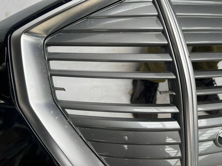 фото №10, Audi e-tron 18- бампер перед переднее spr pdc 4ke807437