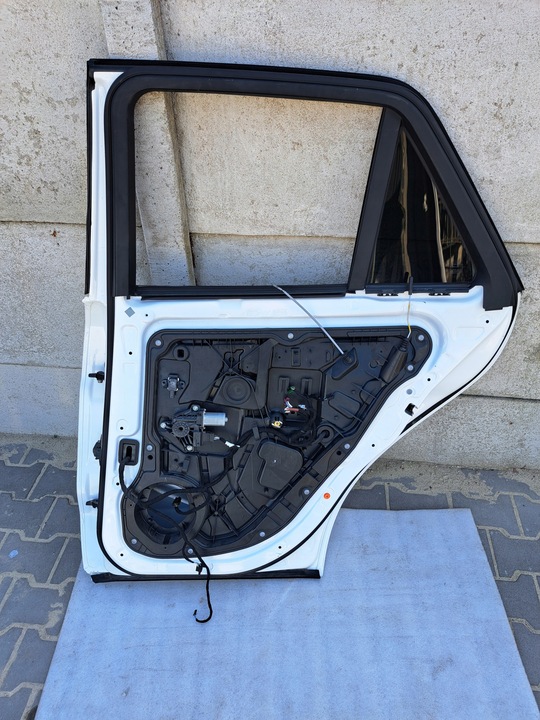 фото №8, Двері праві зад праві mercedes gle w166 біла перлина