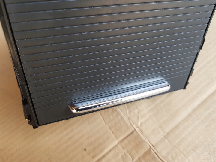 фото №7, Кріплення na напої тунелю середнього vw passat b6 / чорні / європа / гарний