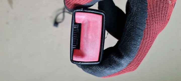 фото №5, Sq5 8r q5 рестайлинг застёжка сиденья застёжка левый перед 8r0857755h