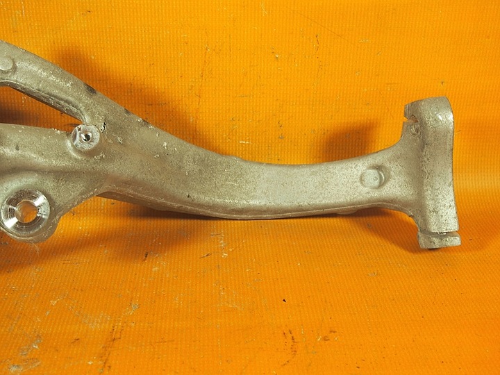 фото №8, Audi a4 8w b9 58km поворотный кулак перед левая 8w0407241f / 8w0407559