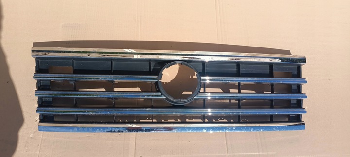 фото №1, Решітка радіатора решітка vw touareg iii 3 18-22rok 760853653b