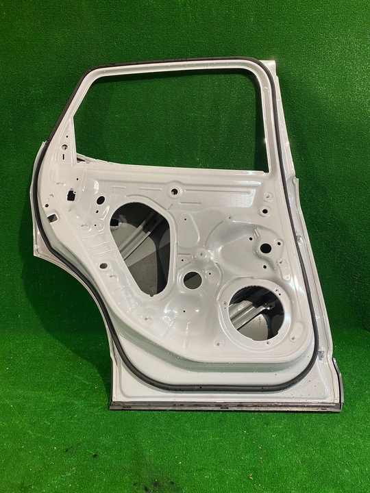 фото №4, Двері ліві задні cupra formentor